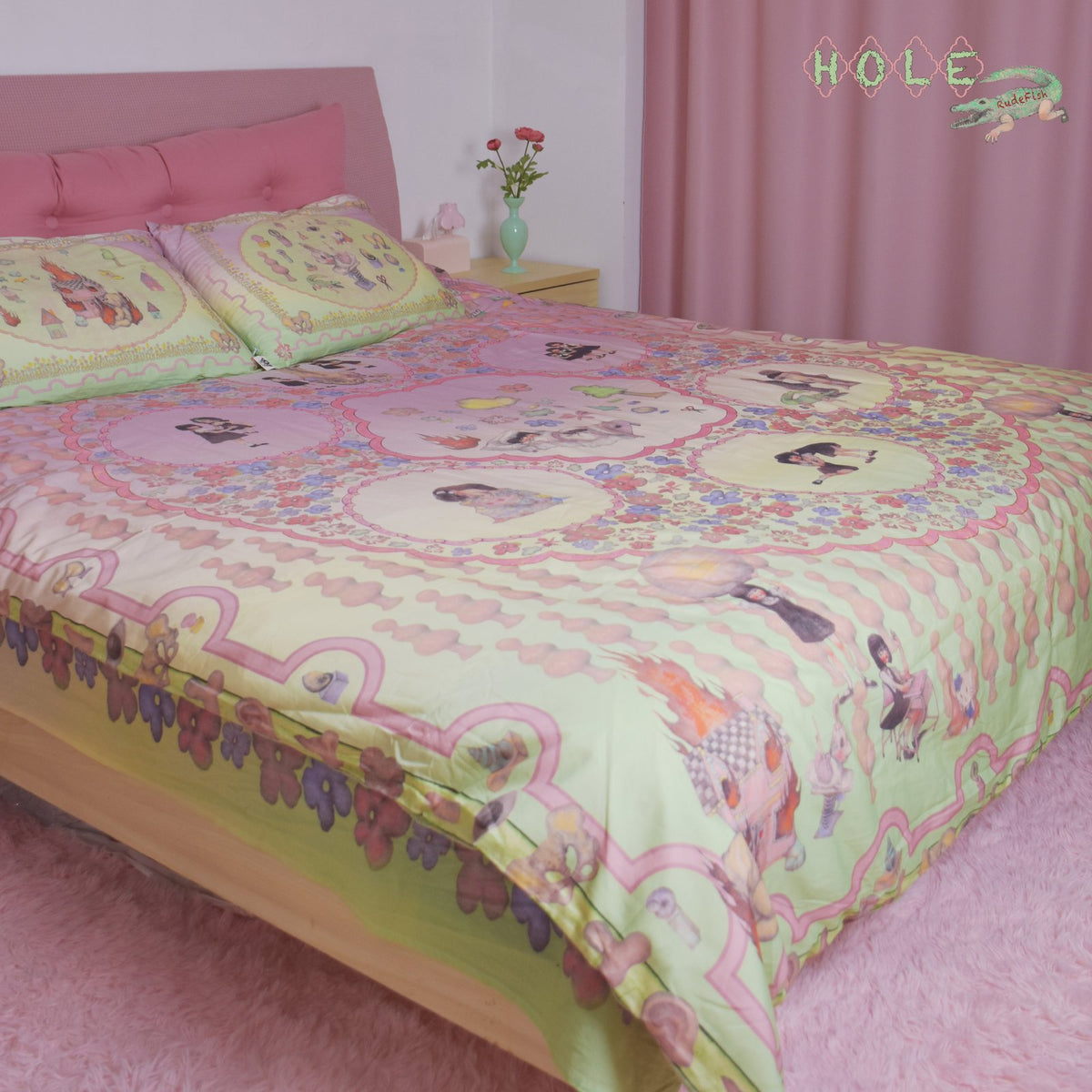 HOLE Bedding Set, view 2
