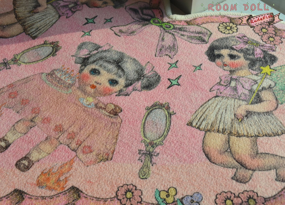 ROOM DOLL Heart Rug, view 5