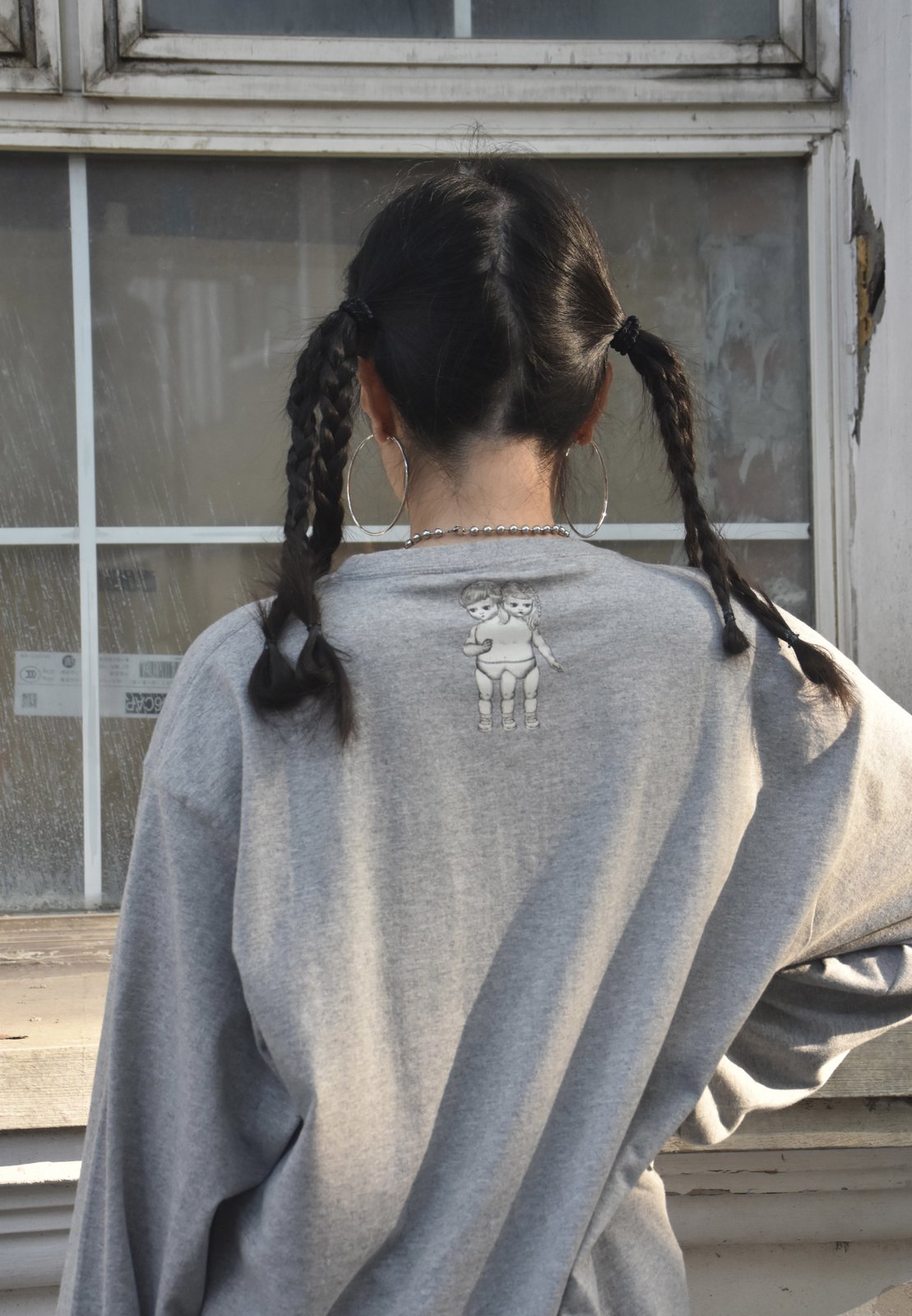 EXOTIC ARK Doll Parts Long-Sleeve Tee in Grey, view 5